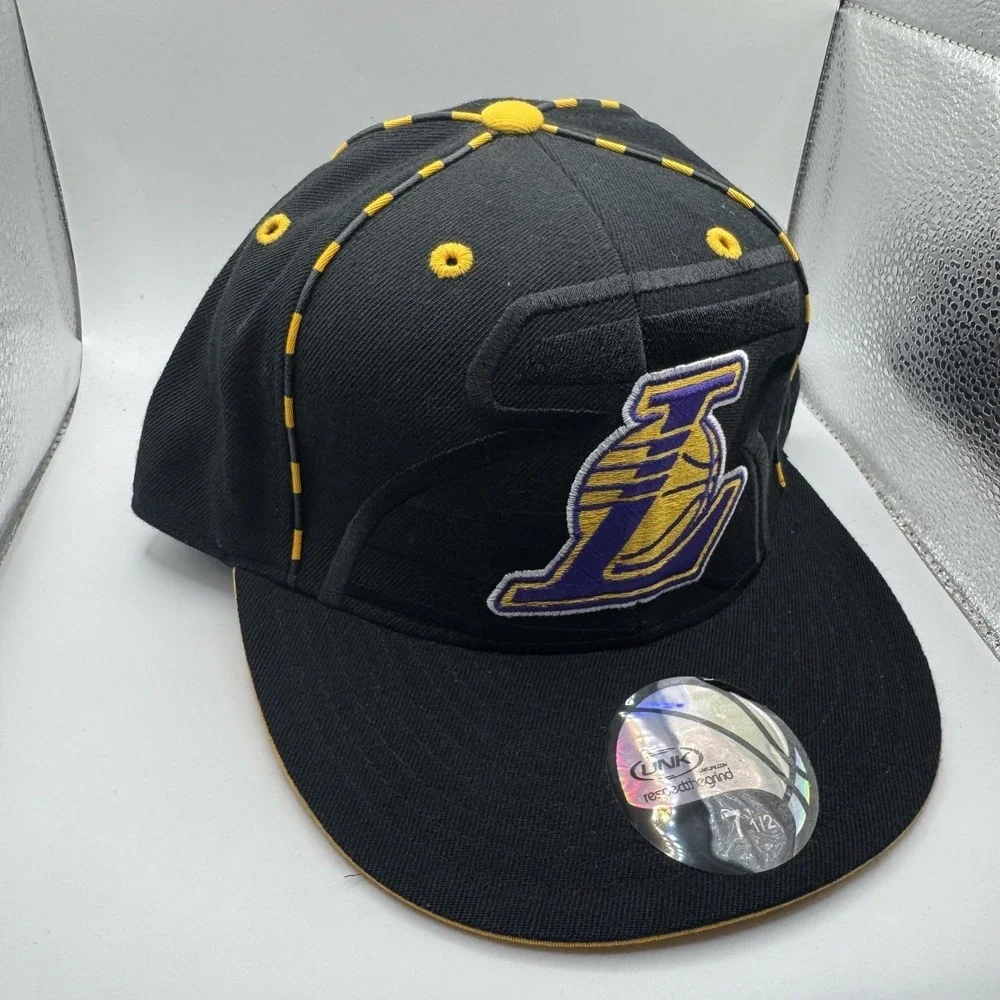 Los Angeles Lakers Black & Yellow Fitted Hat Size 7 1/2 NBA‎ Licensed Cap By UNK